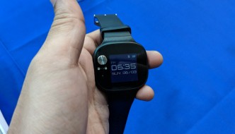 Asus VivoWatch BP reads out your blood pressure in 15 secs