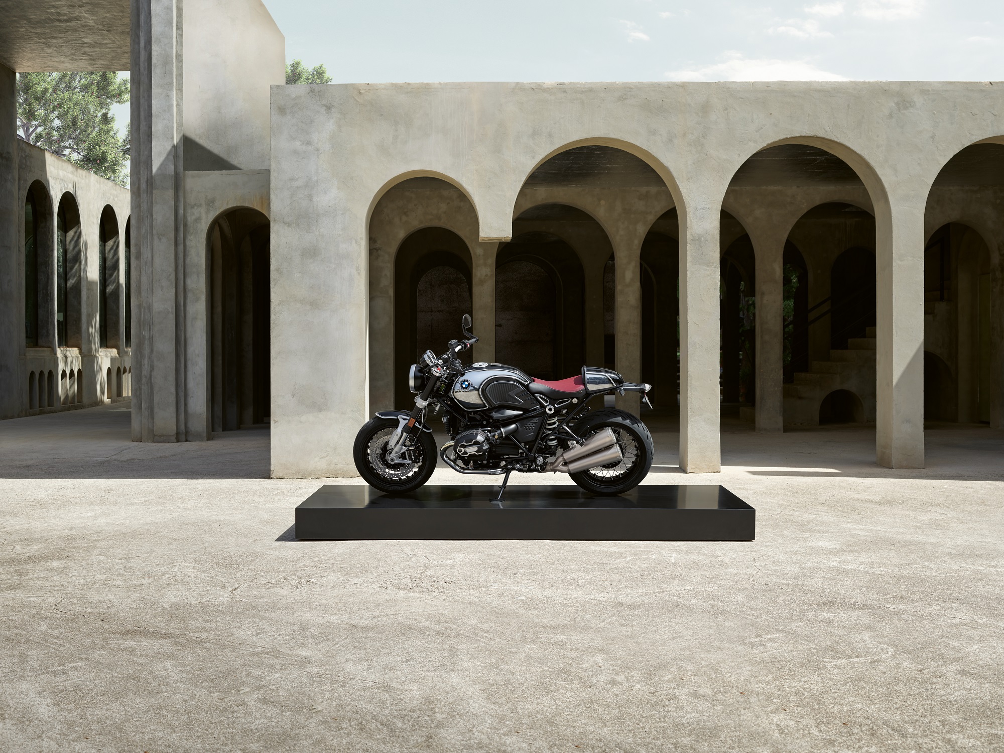 BMW Motorrad Introduce R nineT 100 Years and R 18 100 Years in India ...